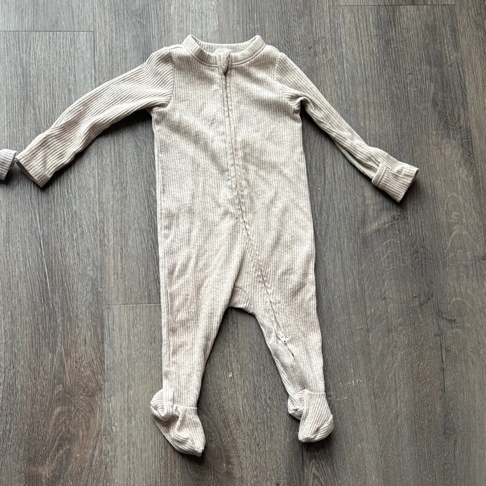 Old Navy Kids Footies - Gray and Tan